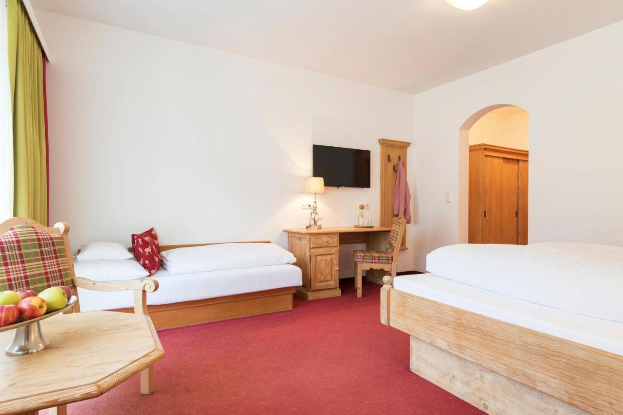 Hotel Pettneuerhof Петной-ам-Арльберг Экстерьер фото