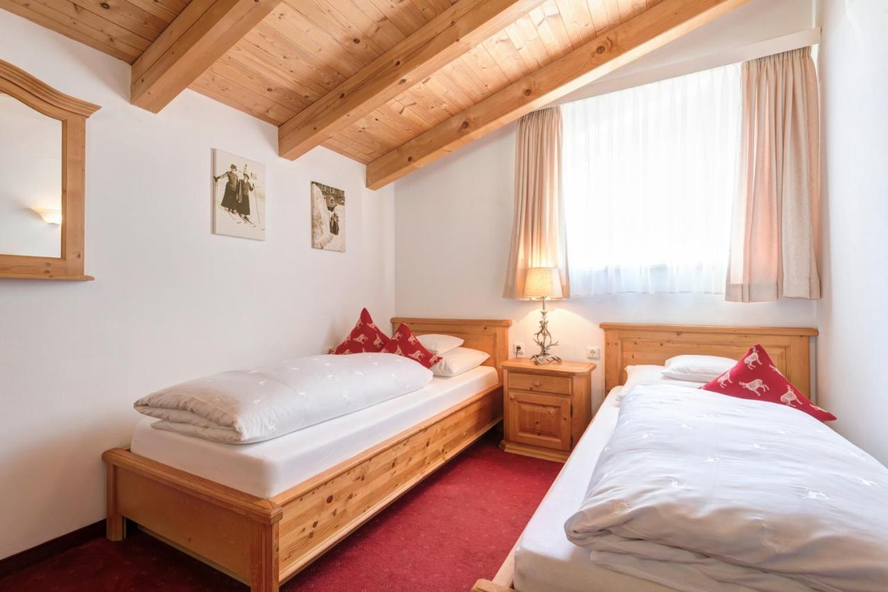 Hotel Pettneuerhof Петной-ам-Арльберг Экстерьер фото