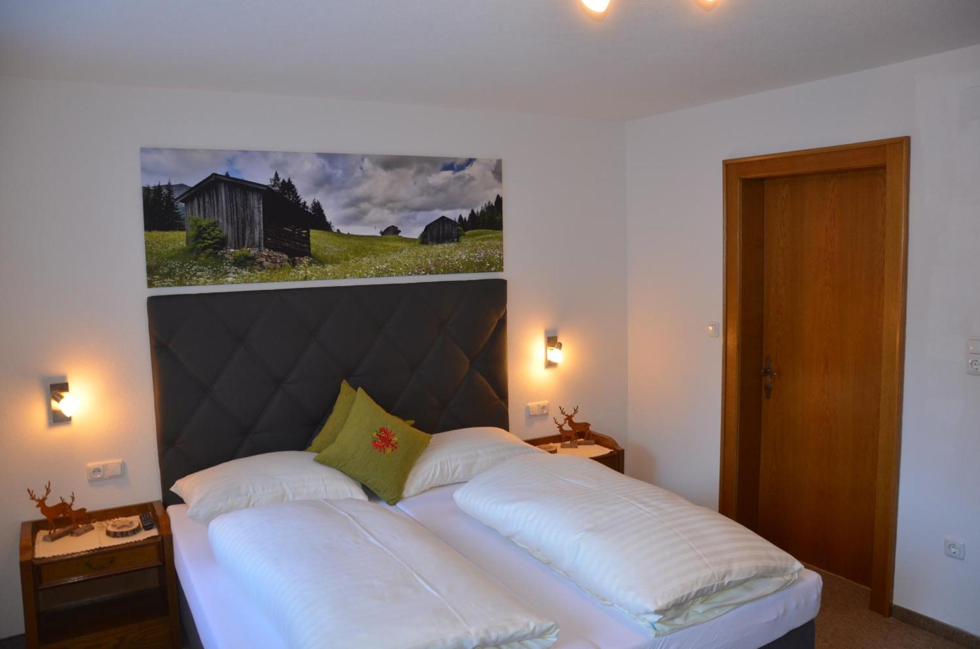 Hotel Pettneuerhof Петной-ам-Арльберг Экстерьер фото